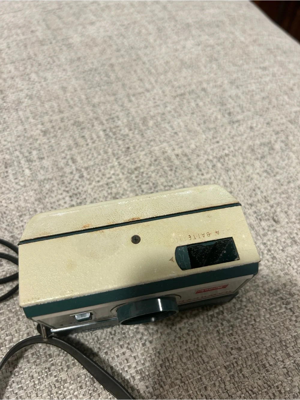 Kodak Hawkeye Instamatic F Camera - Green and Silver Accents untested as is